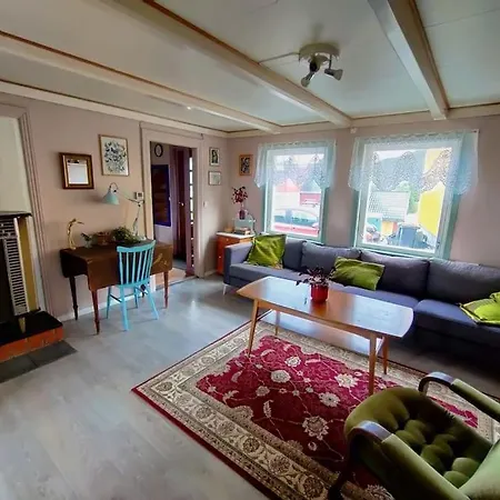 Cosy Farmhouse With Fjord View *