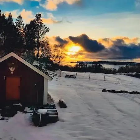 Cosy Farmhouse With Fjord View *